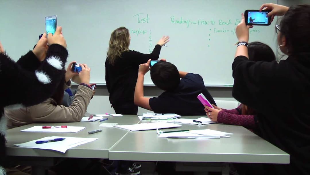 Significance of Using Cell Phones in Classroom